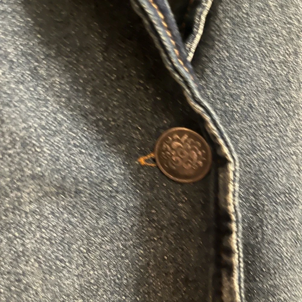 Jean Jacket - Picture 3 of 4